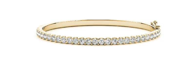 vintage-inspired bangles for women -14kt Yellow Gold Diamond Bangle (4 ctw)