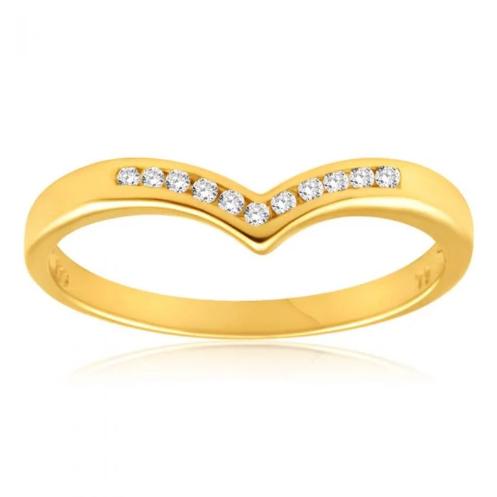 women’s elegant diamond engagement rings -9ct Yellow Gold Diamond Ring Set with 11 Brilliant Diamonds