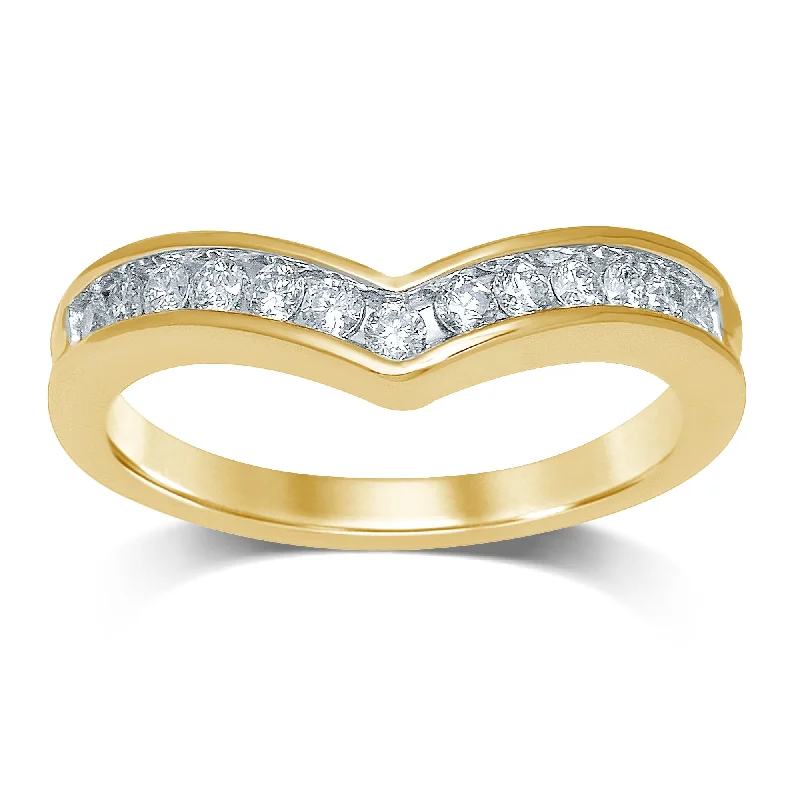 women’s antique-inspired engagement rings -9ct Yellow Gold Contour Diamond Ring with 13 Brilliant Diamonds