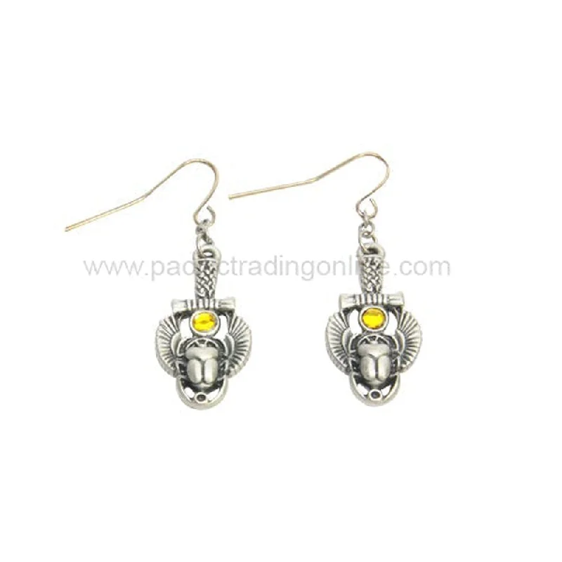 ChatGPT 说：Egyptian Scarab Earrings