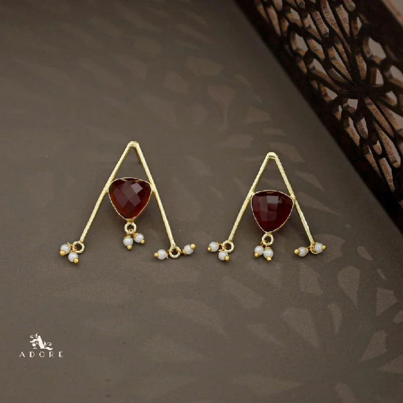 women’s elegant earrings -Trizta Glossy Triangle Pearl Earring