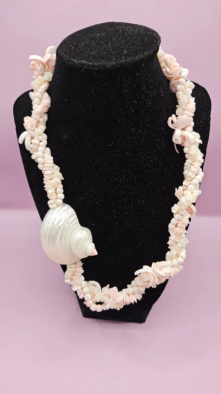 women’s classic pendant necklaces -Vintage 10.5" Carved Shell Necklace with Conch Pendant -  Coastal Jewelry